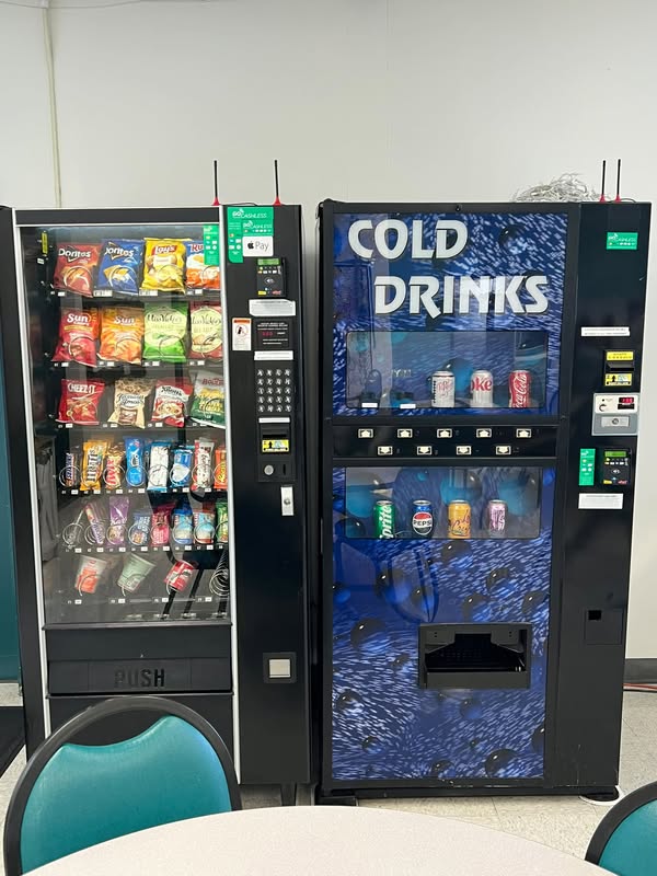 Vending Machine Tips & Discussion | What size of ai smart machine will fit all this | Facebook